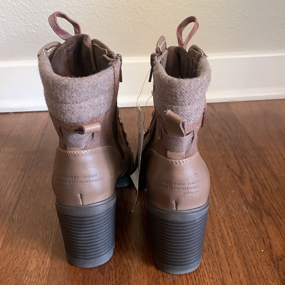 New Naturalizer Myla Platform Heel Lace up Boot - Picture 4 of 13